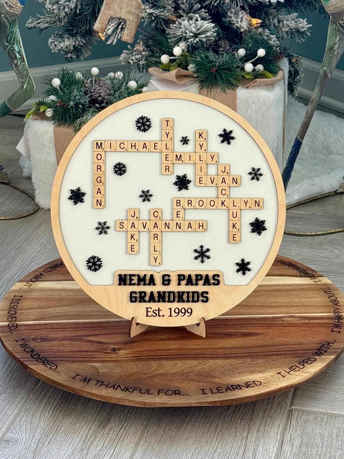 12" Crossword Display