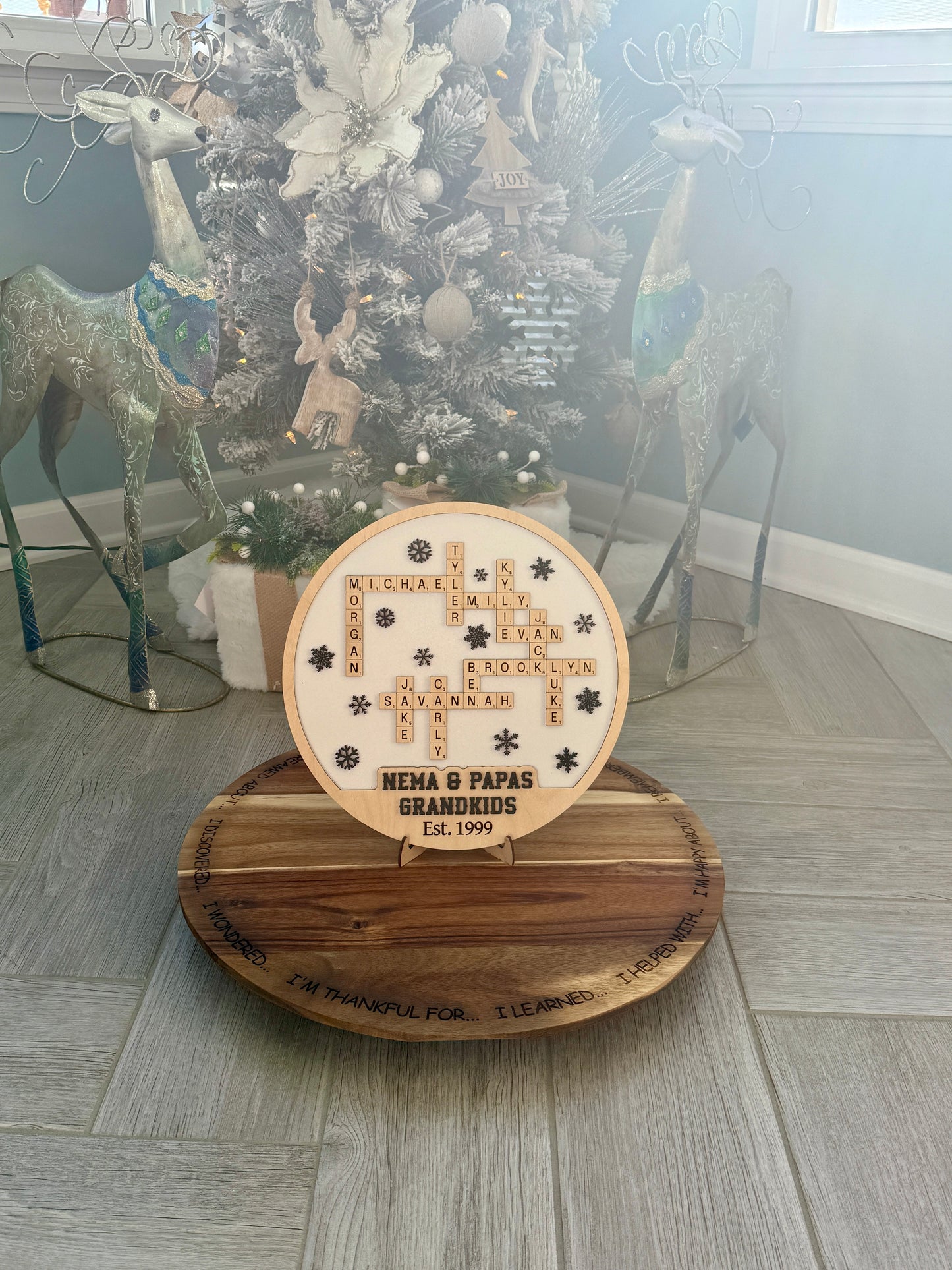 12" Crossword Display