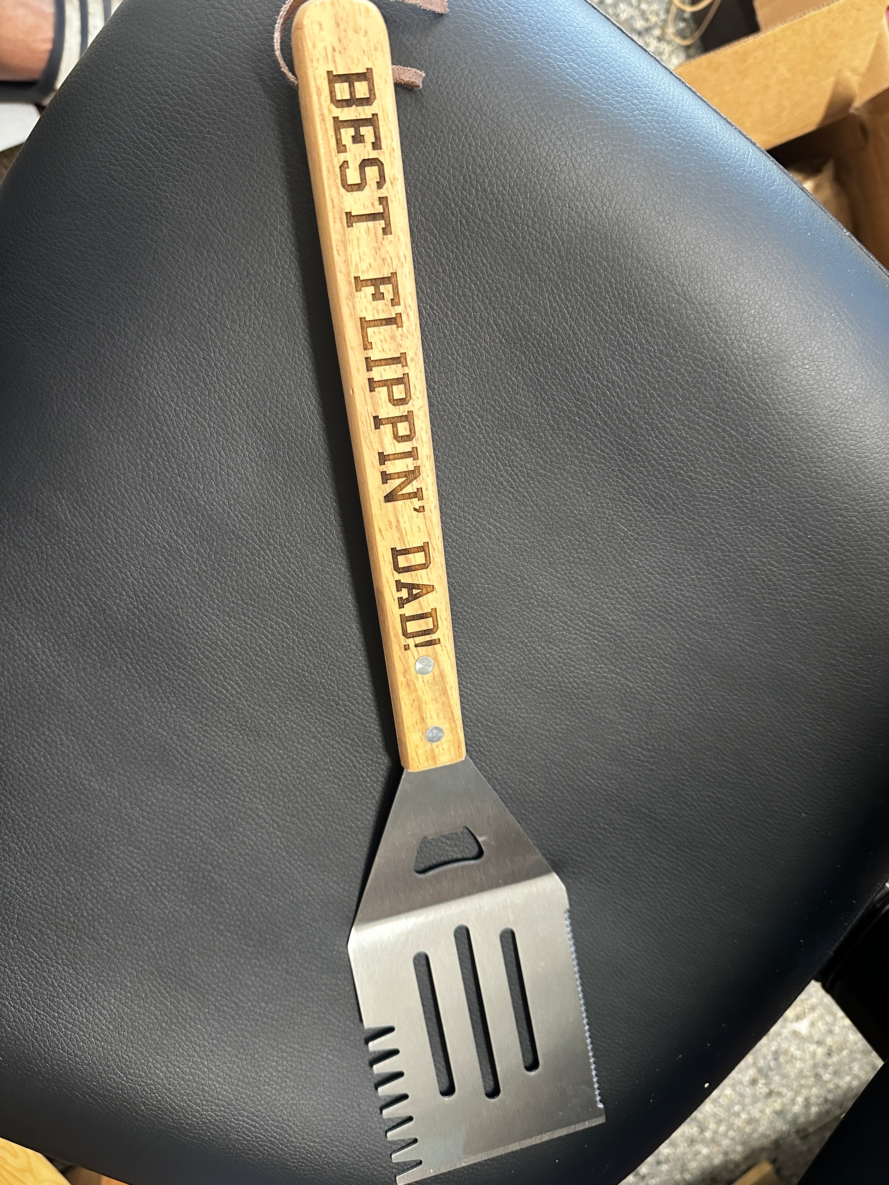 Spatchula Riddle Grillin' Spatchula